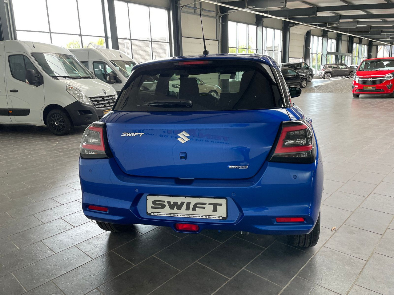 Suzuki Swift 1.2 DUALJET HYBRID Comfort+ - Henkilöauto: kuva Suzuki Swift 1.2 DUALJET HYBRID Comfort+ - Henkilöauto Suzuki Swift 1.2 DUALJET HYBRID Comfort+ - Henkilöauto: kuva Suzuki Swift 1.2 DUALJET HYBRID Comfort+ - Henkilöauto