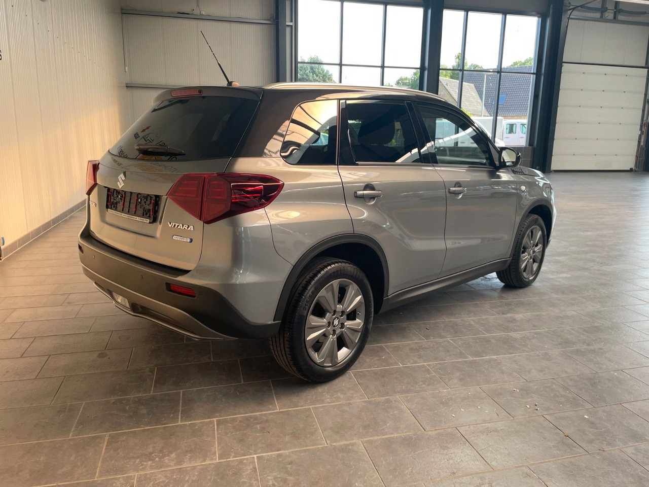 Suzuki Vitara 1.4 BOOSTERJET Hybrid Comfort Allgrip - Maasturi/ Katumaasturi: kuva Suzuki Vitara 1.4 BOOSTERJET Hybrid Comfort Allgrip - Maasturi/ Katumaasturi Suzuki Vitara 1.4 BOOSTERJET Hybrid Comfort Allgrip - Maasturi/ Katumaasturi: kuva Suzuki Vitara 1.4 BOOSTERJET Hybrid Comfort Allgrip - Maasturi/ Katumaasturi