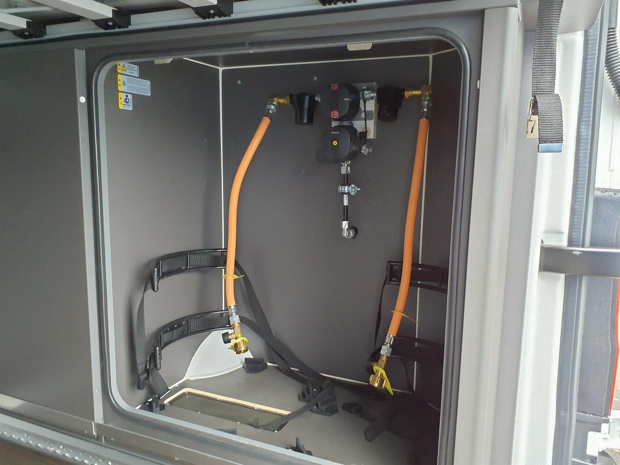 Volkswagen Crafter Grand California 600 Solar Kamer AHK ACC - Retkeilyauto: kuva Volkswagen Crafter Grand California 600 Solar Kamer AHK ACC - Retkeilyauto Volkswagen Crafter Grand California 600 Solar Kamer AHK ACC - Retkeilyauto: kuva Volkswagen Crafter Grand California 600 Solar Kamer AHK ACC - Retkeilyauto