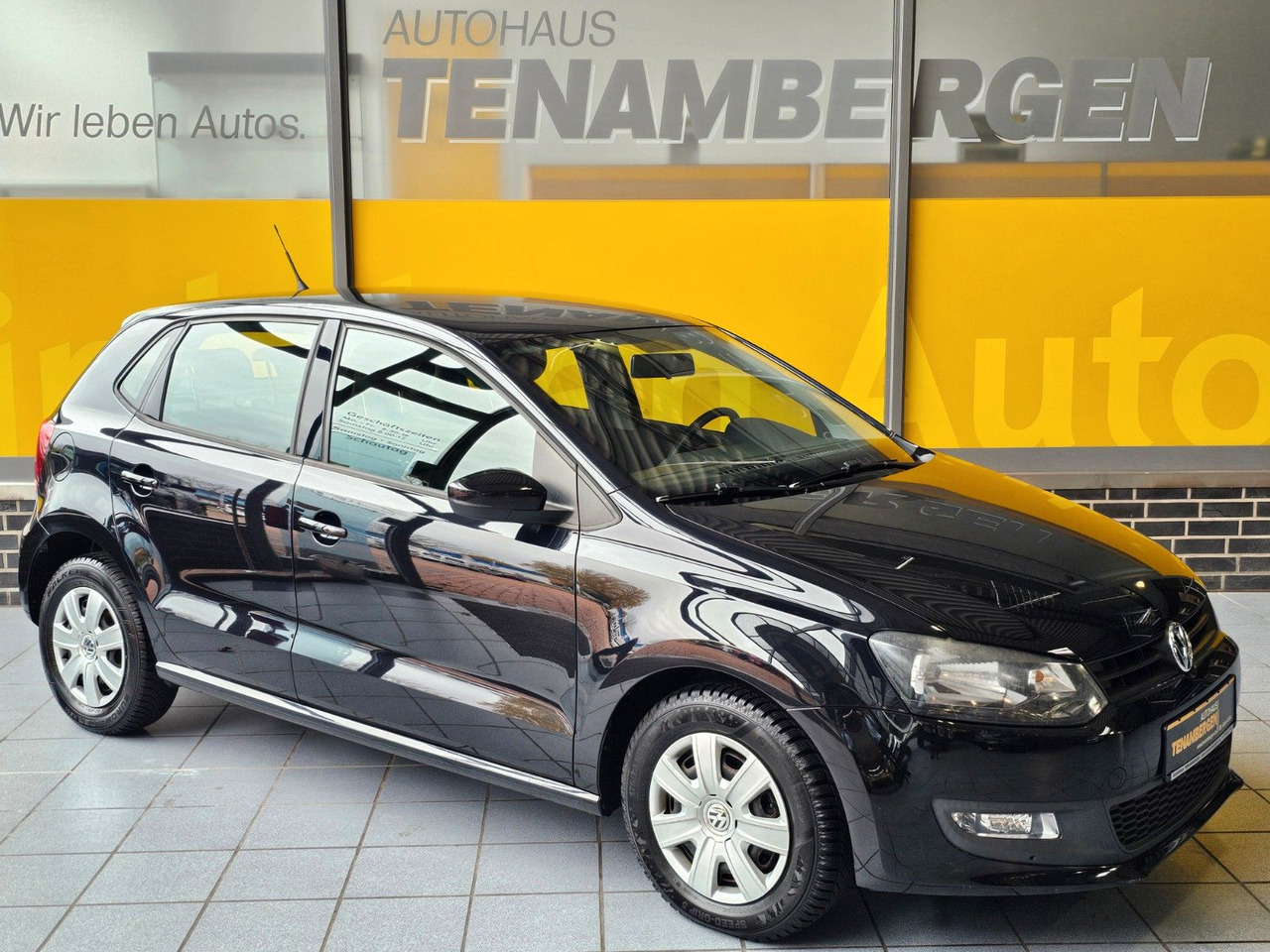 Volkswagen Polo V Trendline 8-fach Sitzheizung - Henkilöauto: kuva Volkswagen Polo V Trendline 8-fach Sitzheizung - Henkilöauto Volkswagen Polo V Trendline 8-fach Sitzheizung - Henkilöauto: kuva Volkswagen Polo V Trendline 8-fach Sitzheizung - Henkilöauto