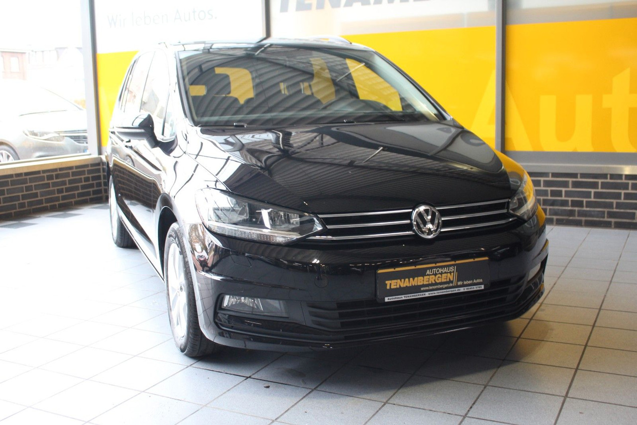 Volkswagen Touran Comfortline BMT S/S Navi Kamera ACC - Pikkubussi: kuva Volkswagen Touran Comfortline BMT S/S Navi Kamera ACC - Pikkubussi Volkswagen Touran Comfortline BMT S/S Navi Kamera ACC - Pikkubussi: kuva Volkswagen Touran Comfortline BMT S/S Navi Kamera ACC - Pikkubussi