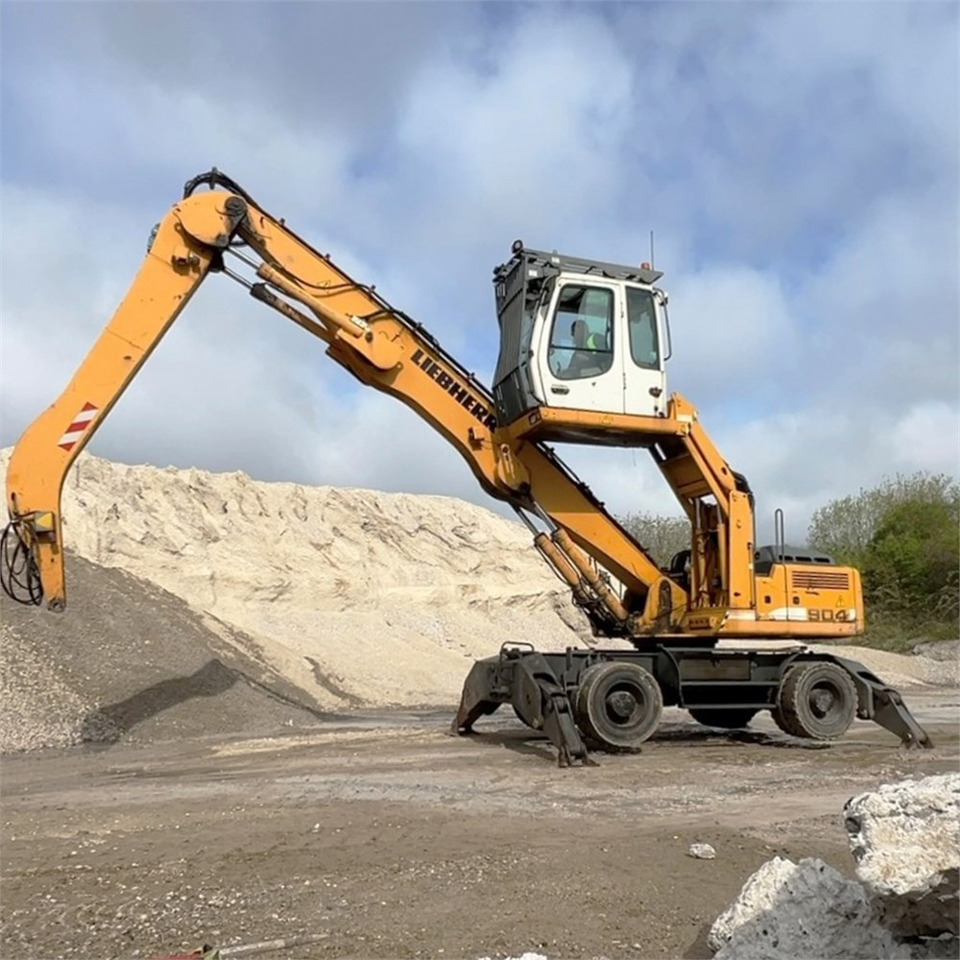 Liebherr 904C HD Litronic - Pyöräalustainen kaivinkone: kuva Liebherr 904C HD Litronic - Pyöräalustainen kaivinkone Liebherr 904C HD Litronic - Pyöräalustainen kaivinkone: kuva Liebherr 904C HD Litronic - Pyöräalustainen kaivinkone
