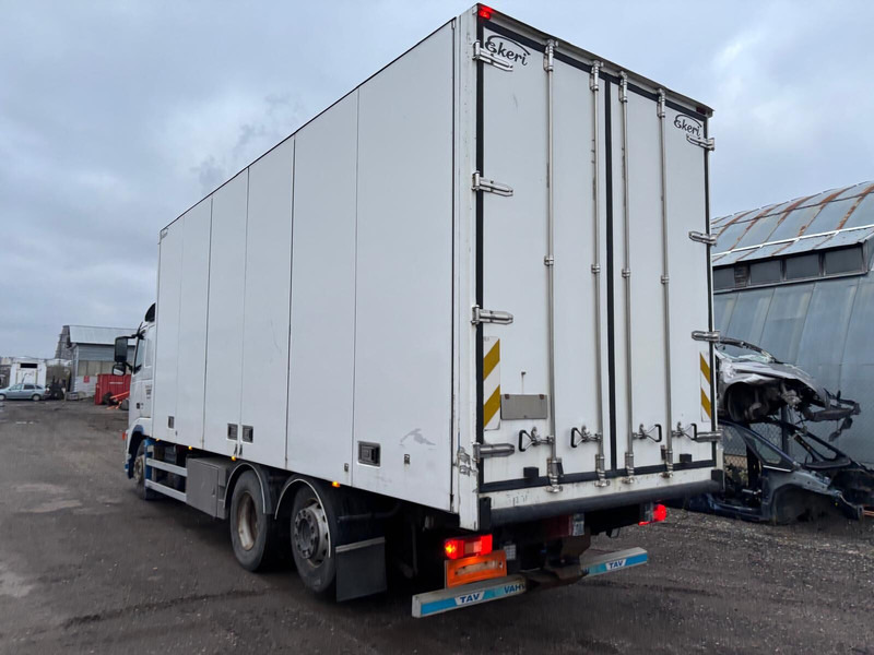 Volvo FH13 480 - Refrigeraattori kuorma-auto: kuva Volvo FH13 480 - Refrigeraattori kuorma-auto Volvo FH13 480 - Refrigeraattori kuorma-auto: kuva Volvo FH13 480 - Refrigeraattori kuorma-auto