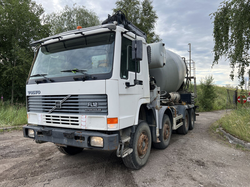 Volvo FL12 - Hinattava betonipumppu: kuva Volvo FL12 - Hinattava betonipumppu Volvo FL12 - Hinattava betonipumppu: kuva Volvo FL12 - Hinattava betonipumppu