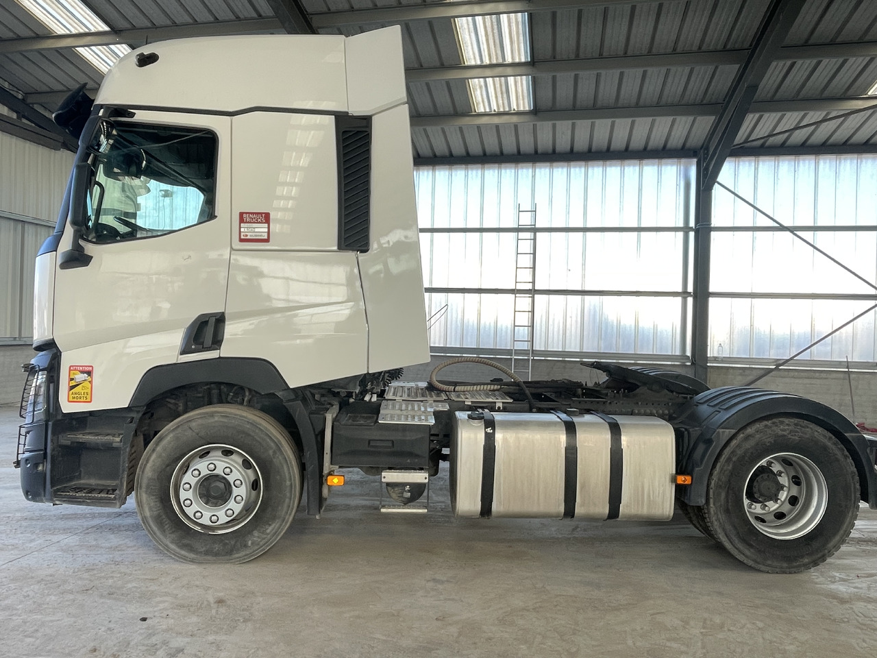 RENAULT T460 - Vetopöytäauto: kuva RENAULT T460 - Vetopöytäauto RENAULT T460 - Vetopöytäauto: kuva RENAULT T460 - Vetopöytäauto