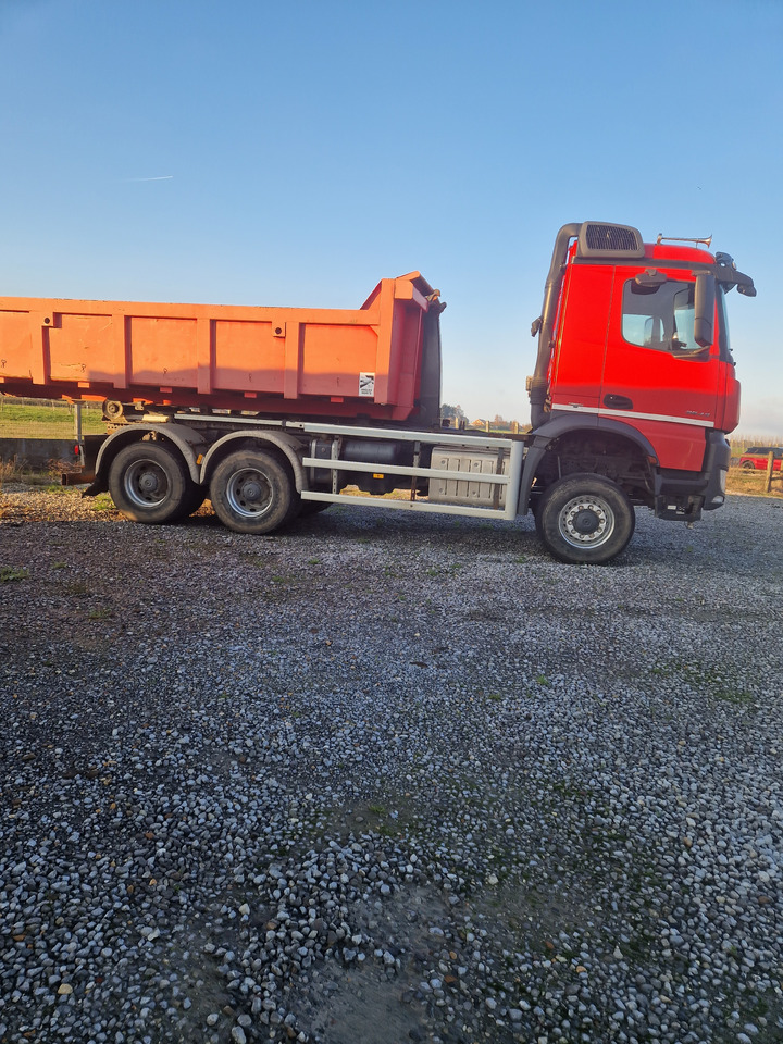 MERCEDES-BENZ Aroc - Konttialus/ Vaihtokuormatilat kuorma-auto: kuva MERCEDES-BENZ Aroc - Konttialus/ Vaihtokuormatilat kuorma-auto MERCEDES-BENZ Aroc - Konttialus/ Vaihtokuormatilat kuorma-auto: kuva MERCEDES-BENZ Aroc - Konttialus/ Vaihtokuormatilat kuorma-auto