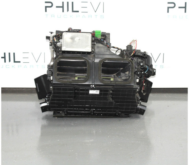 DAF XF106 Kachelhuis 2154534 - Puhallinmoottori - Kuorma-auto: kuva DAF XF106 Kachelhuis 2154534 - Puhallinmoottori - Kuorma-auto DAF XF106 Kachelhuis 2154534 - Puhallinmoottori - Kuorma-auto: kuva DAF XF106 Kachelhuis 2154534 - Puhallinmoottori - Kuorma-auto