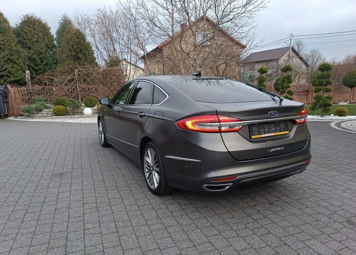 Ford Mondeo Ford 2.0 EcoBlue Vignale - Sedan: kuva Ford Mondeo Ford 2.0 EcoBlue Vignale - Sedan Ford Mondeo Ford 2.0 EcoBlue Vignale - Sedan: kuva Ford Mondeo Ford 2.0 EcoBlue Vignale - Sedan