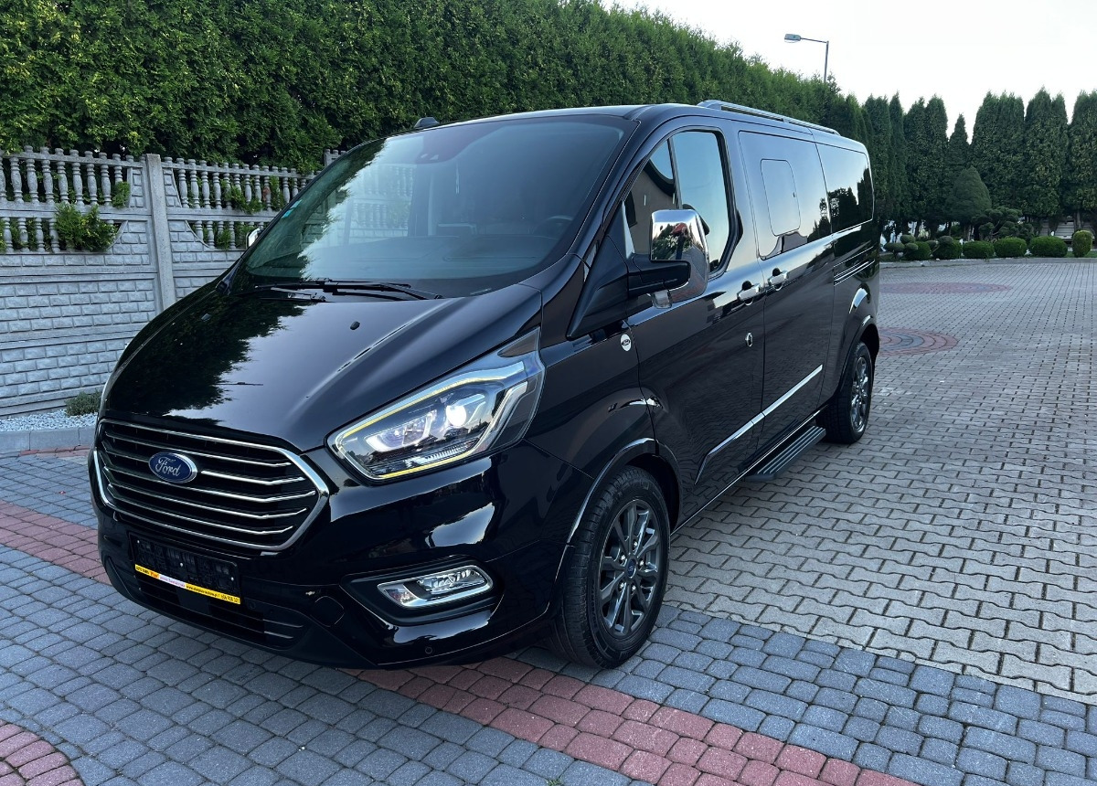 Ford Tourneo Custom Turneo Tytanium X specjalistyczny dla Inwalidów - Minibussi, Pikkubussi: kuva Ford Tourneo Custom Turneo Tytanium X specjalistyczny dla Inwalidów - Minibussi, Pikkubussi Ford Tourneo Custom Turneo Tytanium X specjalistyczny dla Inwalidów - Minibussi, Pikkubussi: kuva Ford Tourneo Custom Turneo Tytanium X specjalistyczny dla Inwalidów - Minibussi, Pikkubussi
