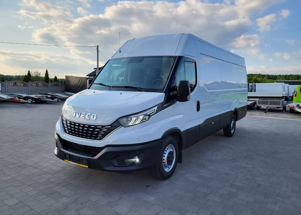 Iveco Iveco 180 Himatic 3.0 180hp Maxi -v Led -Xenon- v Led-Xenon - Pakettiauto: kuva Iveco Iveco 180 Himatic 3.0 180hp Maxi -v Led -Xenon- v Led-Xenon - Pakettiauto Iveco Iveco 180 Himatic 3.0 180hp Maxi -v Led -Xenon- v Led-Xenon - Pakettiauto: kuva Iveco Iveco 180 Himatic 3.0 180hp Maxi -v Led -Xenon- v Led-Xenon - Pakettiauto