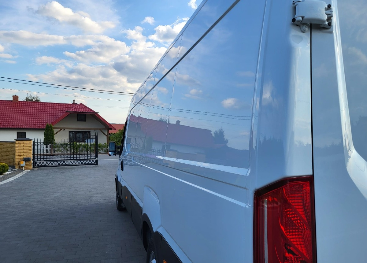 Iveco Iveco 180 Himatic 3.0 180hp Maxi -v Led -Xenon- v Led-Xenon - Pakettiauto: kuva Iveco Iveco 180 Himatic 3.0 180hp Maxi -v Led -Xenon- v Led-Xenon - Pakettiauto Iveco Iveco 180 Himatic 3.0 180hp Maxi -v Led -Xenon- v Led-Xenon - Pakettiauto: kuva Iveco Iveco 180 Himatic 3.0 180hp Maxi -v Led -Xenon- v Led-Xenon - Pakettiauto