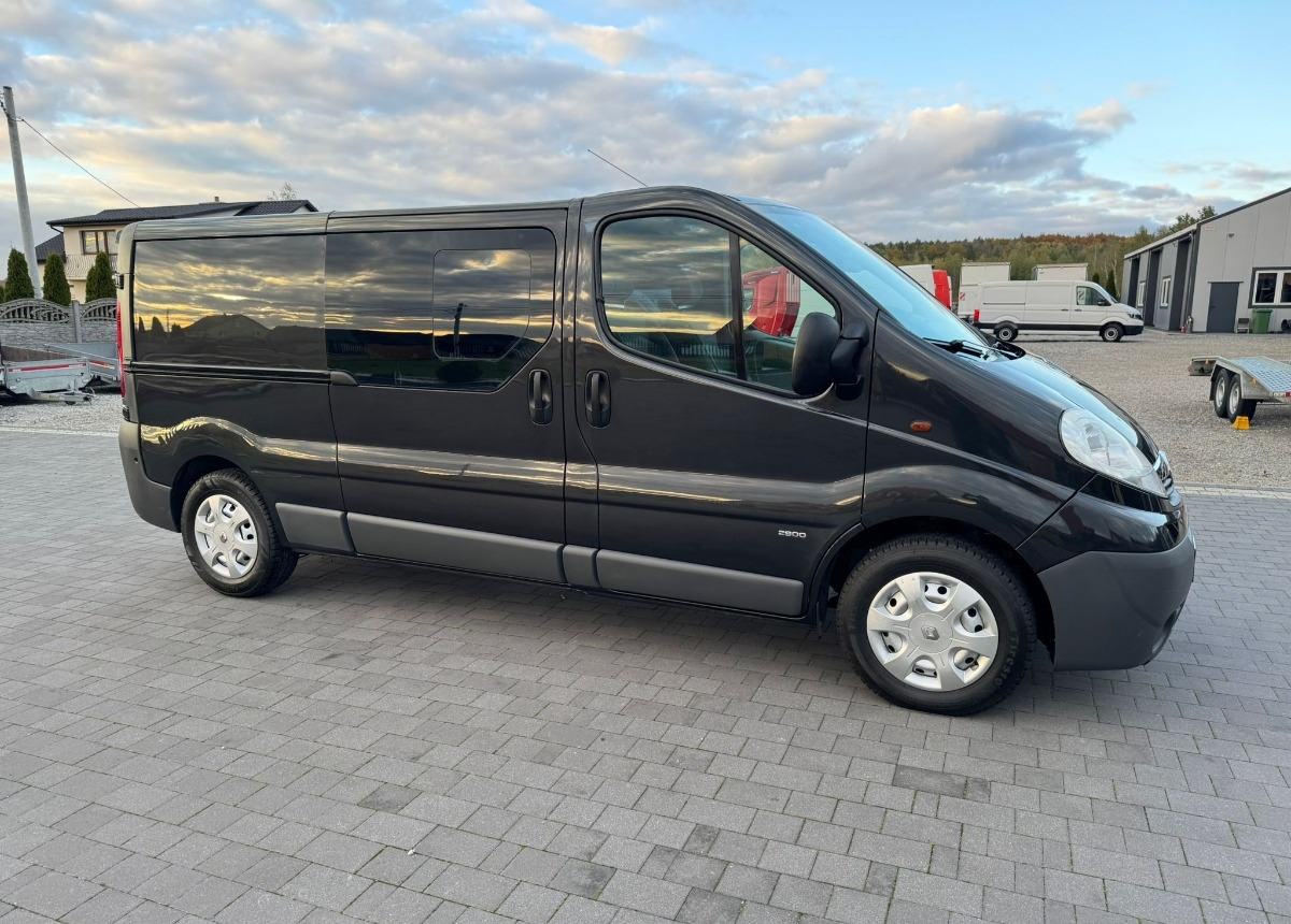 Opel Vivaro Doka Long 2.5 150 ps. L2 H1 - Jatko-ohjaamo kevyt kuorma-auto: kuva Opel Vivaro Doka Long 2.5 150 ps. L2 H1 - Jatko-ohjaamo kevyt kuorma-auto Opel Vivaro Doka Long 2.5 150 ps. L2 H1 - Jatko-ohjaamo kevyt kuorma-auto: kuva Opel Vivaro Doka Long 2.5 150 ps. L2 H1 - Jatko-ohjaamo kevyt kuorma-auto