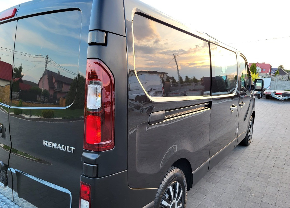 Renault Trafic Long doka 6-osobowy 6 osobowy - Jatko-ohjaamo kevyt kuorma-auto: kuva Renault Trafic Long doka 6-osobowy 6 osobowy - Jatko-ohjaamo kevyt kuorma-auto Renault Trafic Long doka 6-osobowy 6 osobowy - Jatko-ohjaamo kevyt kuorma-auto: kuva Renault Trafic Long doka 6-osobowy 6 osobowy - Jatko-ohjaamo kevyt kuorma-auto