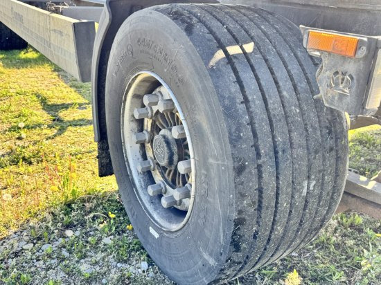 Konttialus/ Vaihtokuormatilat perävaunu Krone AZ/DB07 Lafette: kuva Konttialus/ Vaihtokuormatilat perävaunu Krone AZ/DB07 Lafette Konttialus/ Vaihtokuormatilat perävaunu Krone AZ/DB07 Lafette: kuva Konttialus/ Vaihtokuormatilat perävaunu Krone AZ/DB07 Lafette