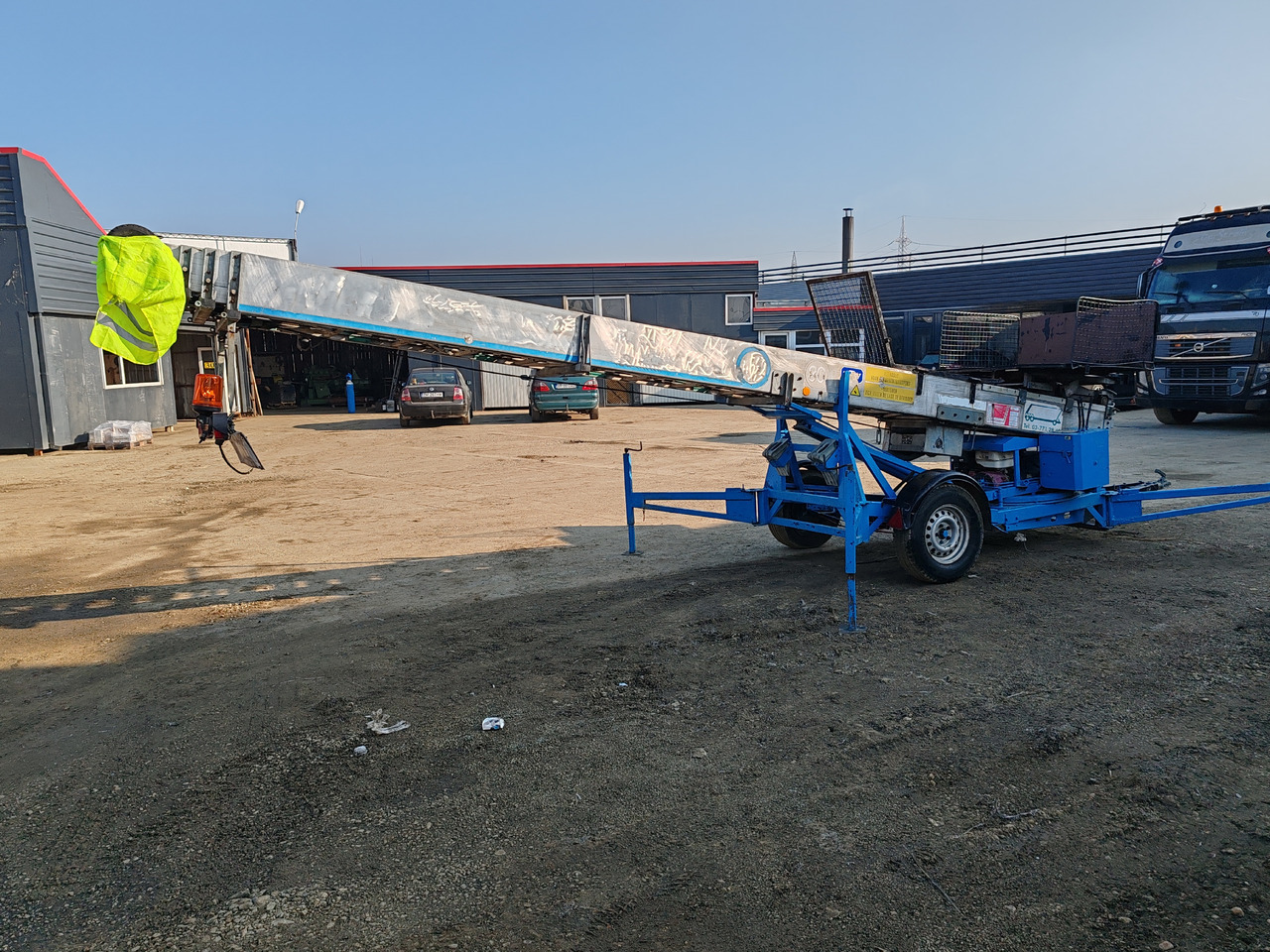 Klaas Nacela - Lastausramppi: kuva Klaas Nacela - Lastausramppi Klaas Nacela - Lastausramppi: kuva Klaas Nacela - Lastausramppi