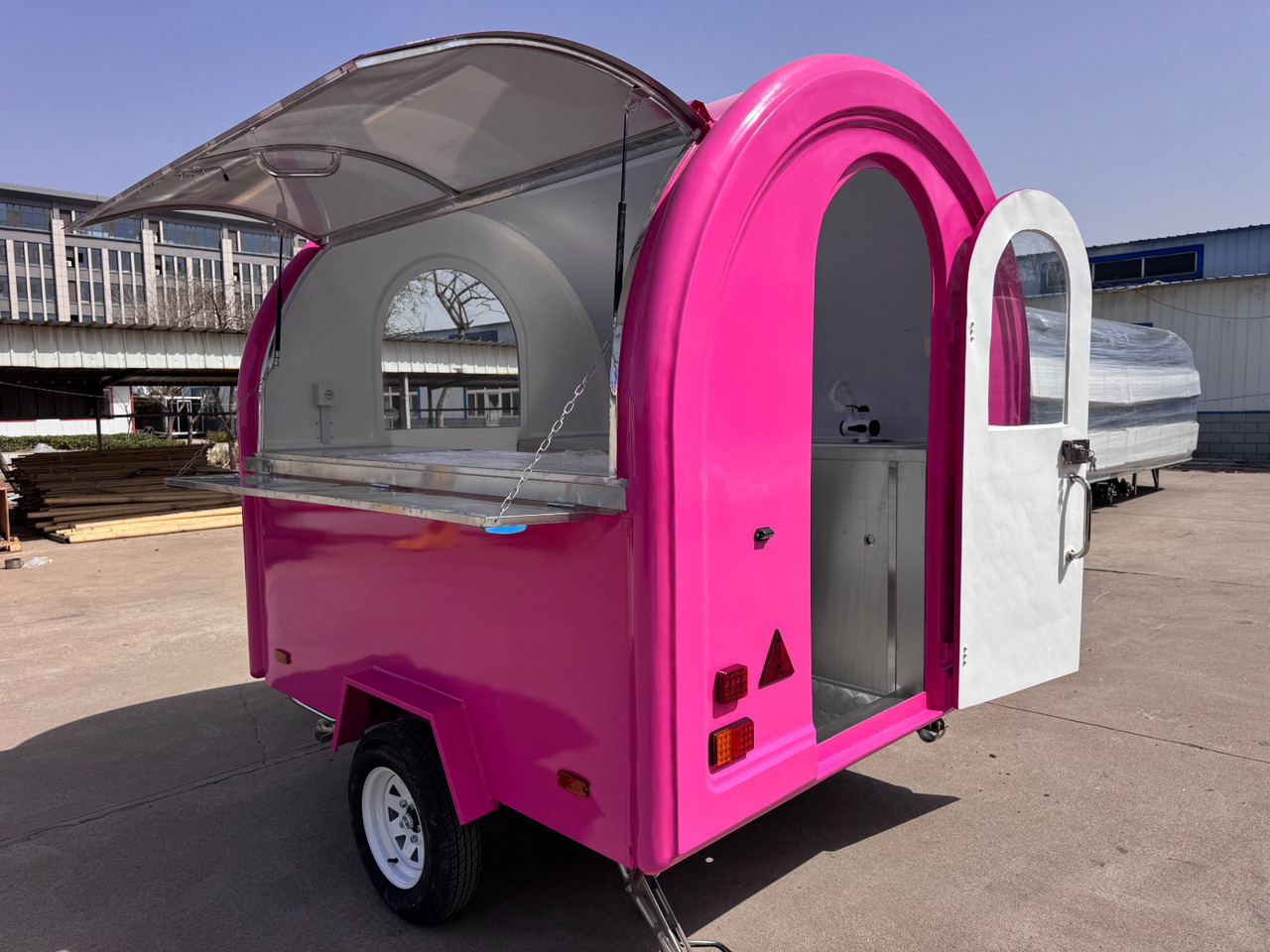 Leasing Deli Star Trailers EasyGo 230 Light - EU standards Deli Star Trailers EasyGo 230 Light - EU standards: kuva Leasing Deli Star Trailers EasyGo 230 Light - EU standards Deli Star Trailers EasyGo 230 Light - EU standards
