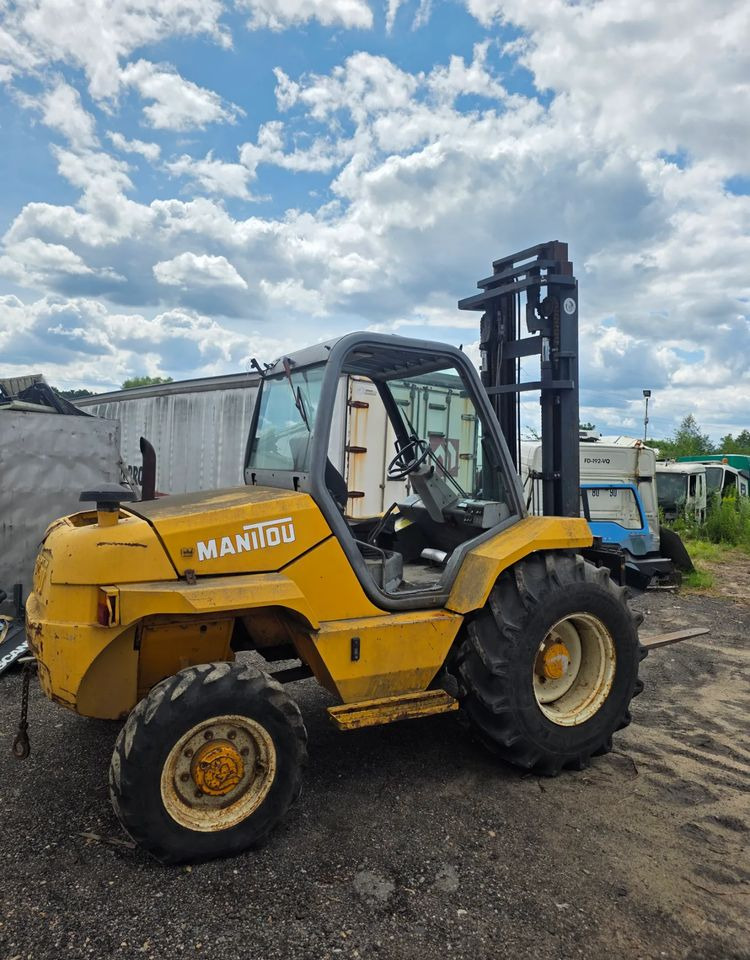 Manitou M26.4 Terenowy 4x4 5,5m - Maastotrukki: kuva Manitou M26.4 Terenowy 4x4 5,5m - Maastotrukki Manitou M26.4 Terenowy 4x4 5,5m - Maastotrukki: kuva Manitou M26.4 Terenowy 4x4 5,5m - Maastotrukki