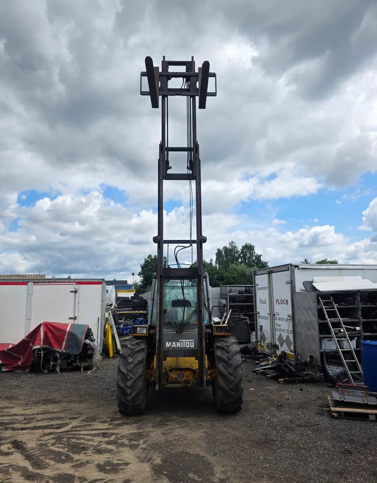 Manitou M26.4 Terenowy 4x4 5,5m - Maastotrukki: kuva Manitou M26.4 Terenowy 4x4 5,5m - Maastotrukki Manitou M26.4 Terenowy 4x4 5,5m - Maastotrukki: kuva Manitou M26.4 Terenowy 4x4 5,5m - Maastotrukki