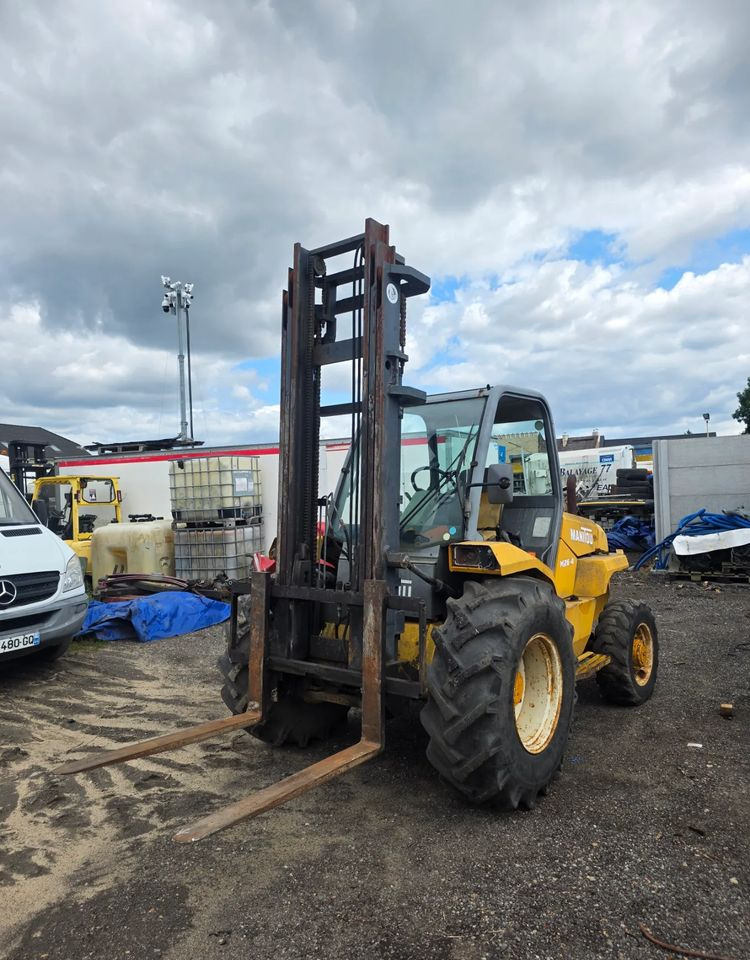 Manitou M26.4 Terenowy 4x4 5,5m - Maastotrukki: kuva Manitou M26.4 Terenowy 4x4 5,5m - Maastotrukki Manitou M26.4 Terenowy 4x4 5,5m - Maastotrukki: kuva Manitou M26.4 Terenowy 4x4 5,5m - Maastotrukki