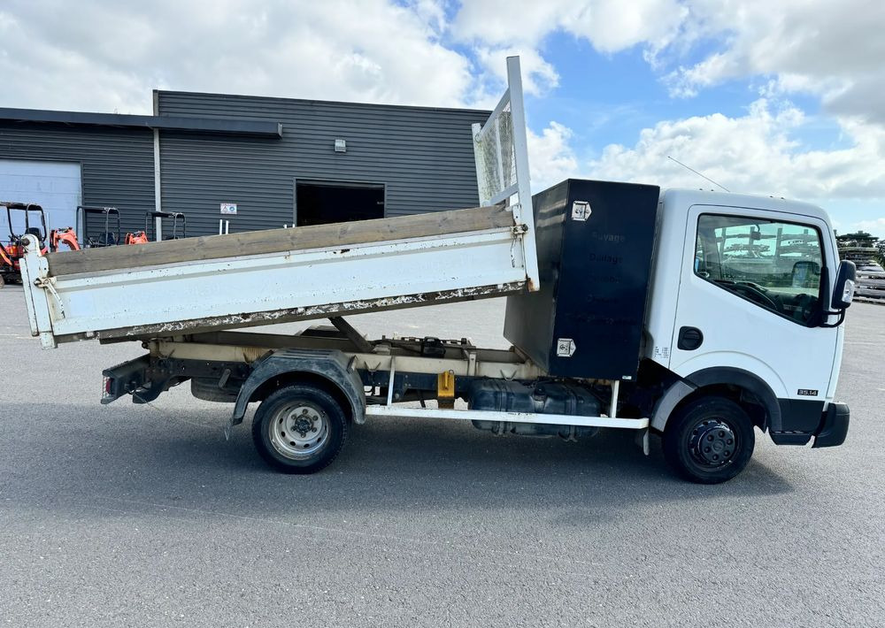Nissan NT400 - Kippiauto kuorma-auto: kuva Nissan NT400 - Kippiauto kuorma-auto Nissan NT400 - Kippiauto kuorma-auto: kuva Nissan NT400 - Kippiauto kuorma-auto
