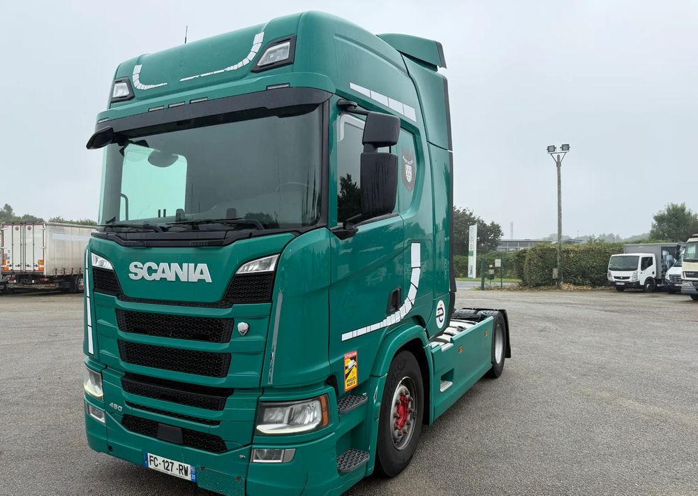 Scania R450 - Vetopöytäauto: kuva Scania R450 - Vetopöytäauto Scania R450 - Vetopöytäauto: kuva Scania R450 - Vetopöytäauto