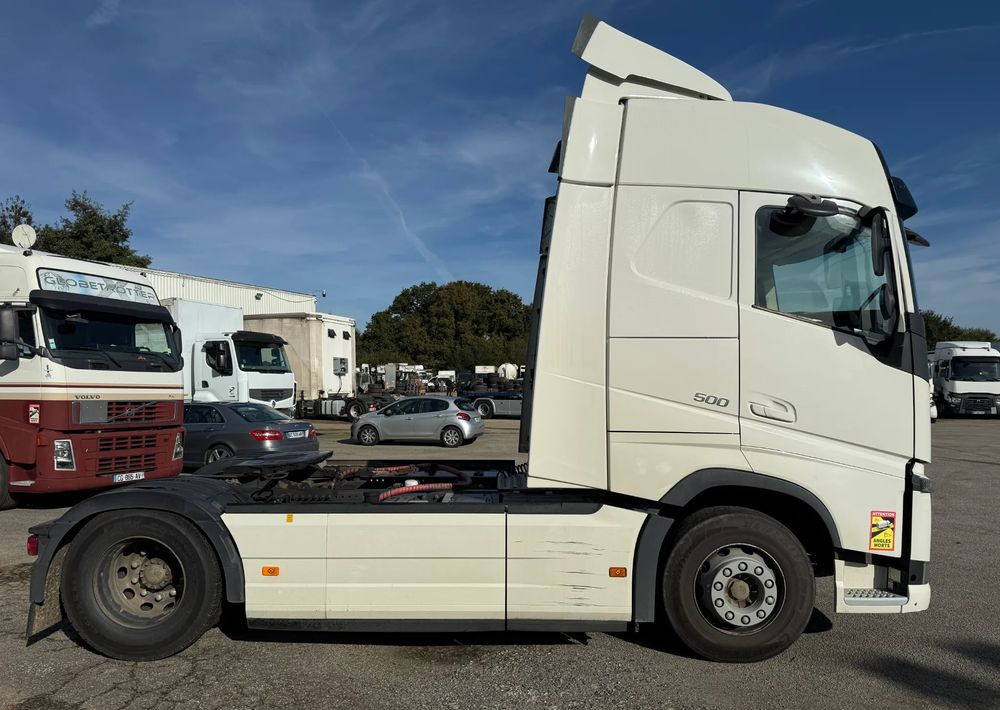 Volvo FH 500 - Vetopöytäauto: kuva  Volvo FH 500 - Vetopöytäauto Volvo FH 500 - Vetopöytäauto: kuva  Volvo FH 500 - Vetopöytäauto