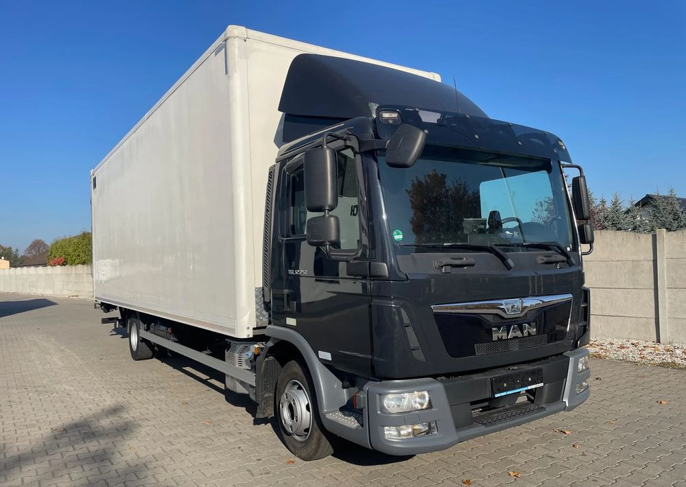 MAN TGL 12.250 - Umpikori kuorma-auto: kuva MAN TGL 12.250 - Umpikori kuorma-auto MAN TGL 12.250 - Umpikori kuorma-auto: kuva MAN TGL 12.250 - Umpikori kuorma-auto