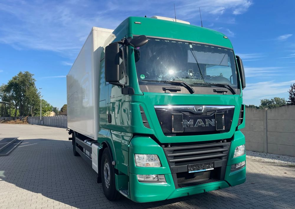 MAN TGX 18.420/ KONTENER 7,2m - Umpikori kuorma-auto: kuva MAN TGX 18.420/ KONTENER 7,2m - Umpikori kuorma-auto MAN TGX 18.420/ KONTENER 7,2m - Umpikori kuorma-auto: kuva MAN TGX 18.420/ KONTENER 7,2m - Umpikori kuorma-auto