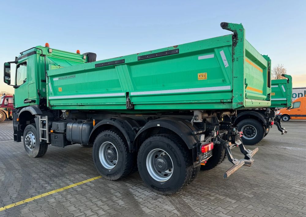 Mercedes-Benz AROCS 3345/6x6/ Wywrotka Miller Bordmatic - Kippiauto kuorma-auto: kuva Mercedes-Benz AROCS 3345/6x6/ Wywrotka Miller Bordmatic - Kippiauto kuorma-auto Mercedes-Benz AROCS 3345/6x6/ Wywrotka Miller Bordmatic - Kippiauto kuorma-auto: kuva Mercedes-Benz AROCS 3345/6x6/ Wywrotka Miller Bordmatic - Kippiauto kuorma-auto