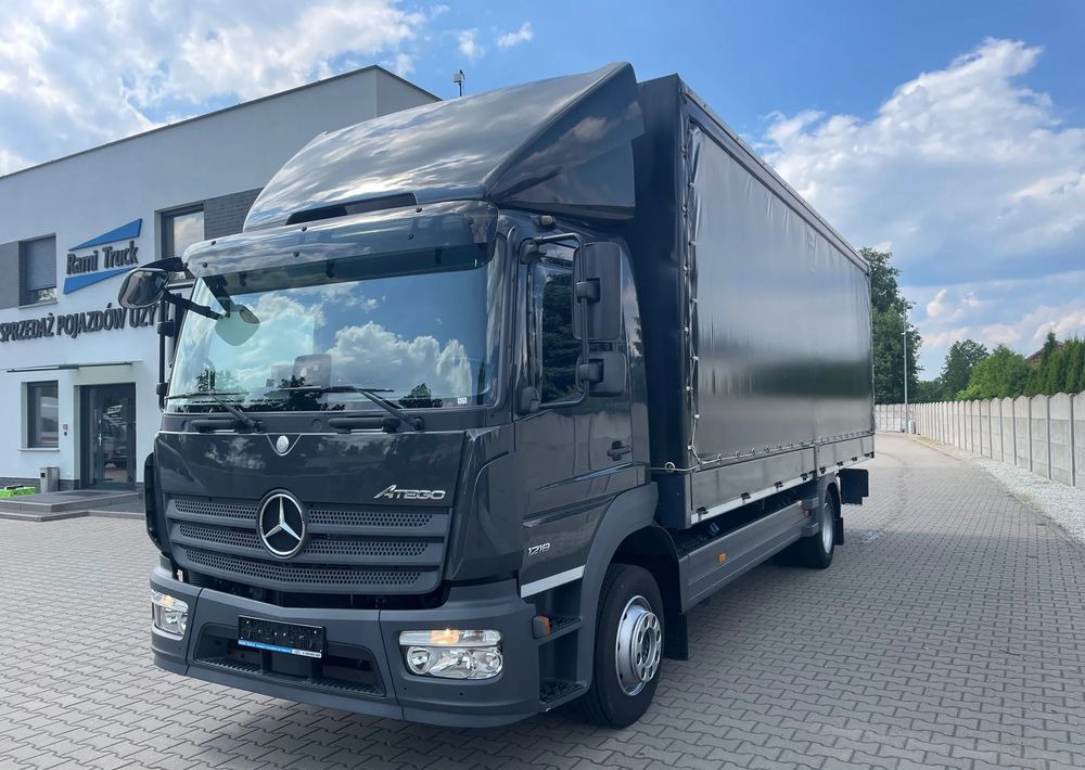 Mercedes-Benz ATEGO 1218 - Pressukapelli kuorma-auto: kuva Mercedes-Benz ATEGO 1218 - Pressukapelli kuorma-auto Mercedes-Benz ATEGO 1218 - Pressukapelli kuorma-auto: kuva Mercedes-Benz ATEGO 1218 - Pressukapelli kuorma-auto
