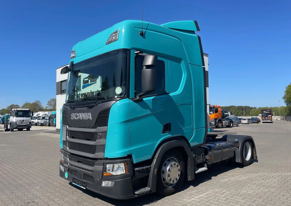 Scania R450 LowDeck, Mega - Vetopöytäauto: kuva  Scania R450 LowDeck, Mega - Vetopöytäauto Scania R450 LowDeck, Mega - Vetopöytäauto: kuva  Scania R450 LowDeck, Mega - Vetopöytäauto