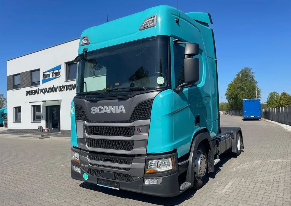 Scania R450 LowDeck, Mega - Vetopöytäauto: kuva  Scania R450 LowDeck, Mega - Vetopöytäauto Scania R450 LowDeck, Mega - Vetopöytäauto: kuva  Scania R450 LowDeck, Mega - Vetopöytäauto