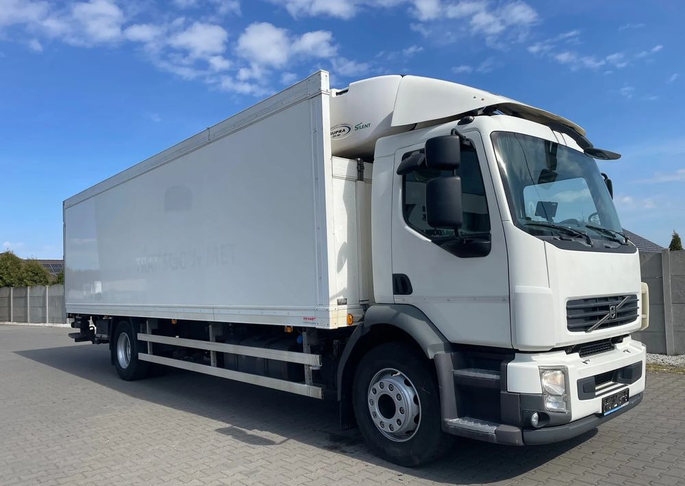 Volvo FL 18.260 CHŁODNIA, EURO 5! - Refrigeraattori kuorma-auto: kuva  Volvo FL 18.260 CHŁODNIA, EURO 5! - Refrigeraattori kuorma-auto Volvo FL 18.260 CHŁODNIA, EURO 5! - Refrigeraattori kuorma-auto: kuva  Volvo FL 18.260 CHŁODNIA, EURO 5! - Refrigeraattori kuorma-auto