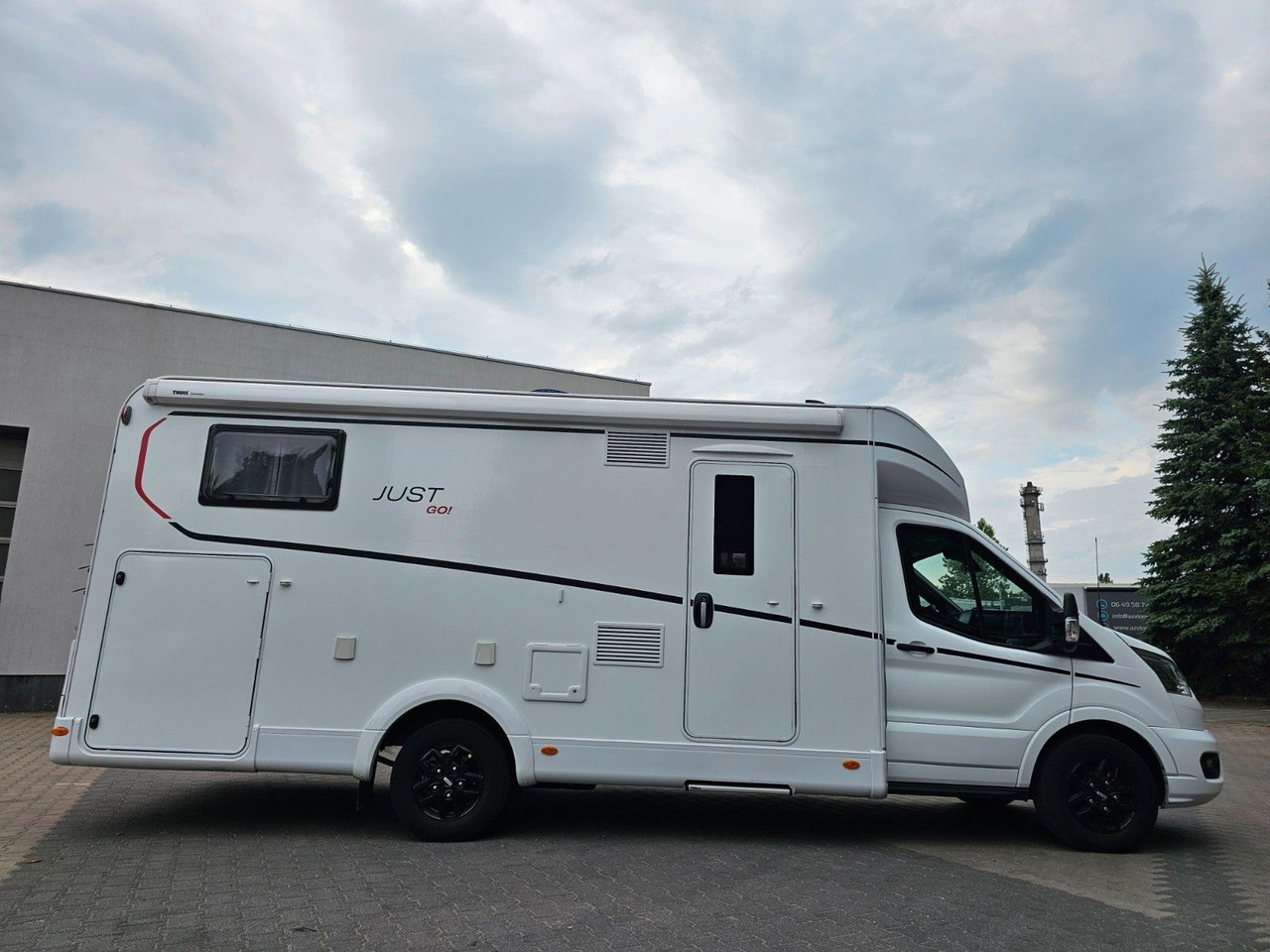 Dethleffs JUST GO T7055 EB Winter 4xBett Elektr.Hubbet - Puoli-integroitu asuntoauto: kuva Dethleffs JUST GO T7055 EB Winter 4xBett Elektr.Hubbet - Puoli-integroitu asuntoauto Dethleffs JUST GO T7055 EB Winter 4xBett Elektr.Hubbet - Puoli-integroitu asuntoauto: kuva Dethleffs JUST GO T7055 EB Winter 4xBett Elektr.Hubbet - Puoli-integroitu asuntoauto