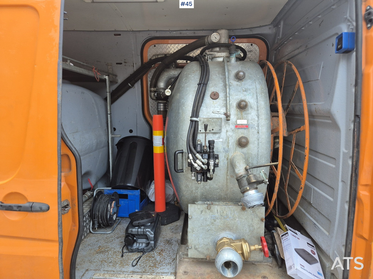 2011 Mercedes-Benz - Pakettiauto, Kunnallis-/ Erikoisajoneuvot: kuva  2011 Mercedes-Benz - Pakettiauto, Kunnallis-/ Erikoisajoneuvot 2011 Mercedes-Benz - Pakettiauto, Kunnallis-/ Erikoisajoneuvot: kuva  2011 Mercedes-Benz - Pakettiauto, Kunnallis-/ Erikoisajoneuvot