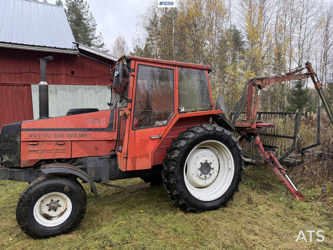 Valmet 505 Tractor and forestry trailer - Traktori, Metsäperävaunu: kuva Valmet 505 Tractor and forestry trailer - Traktori, Metsäperävaunu Valmet 505 Tractor and forestry trailer - Traktori, Metsäperävaunu: kuva Valmet 505 Tractor and forestry trailer - Traktori, Metsäperävaunu