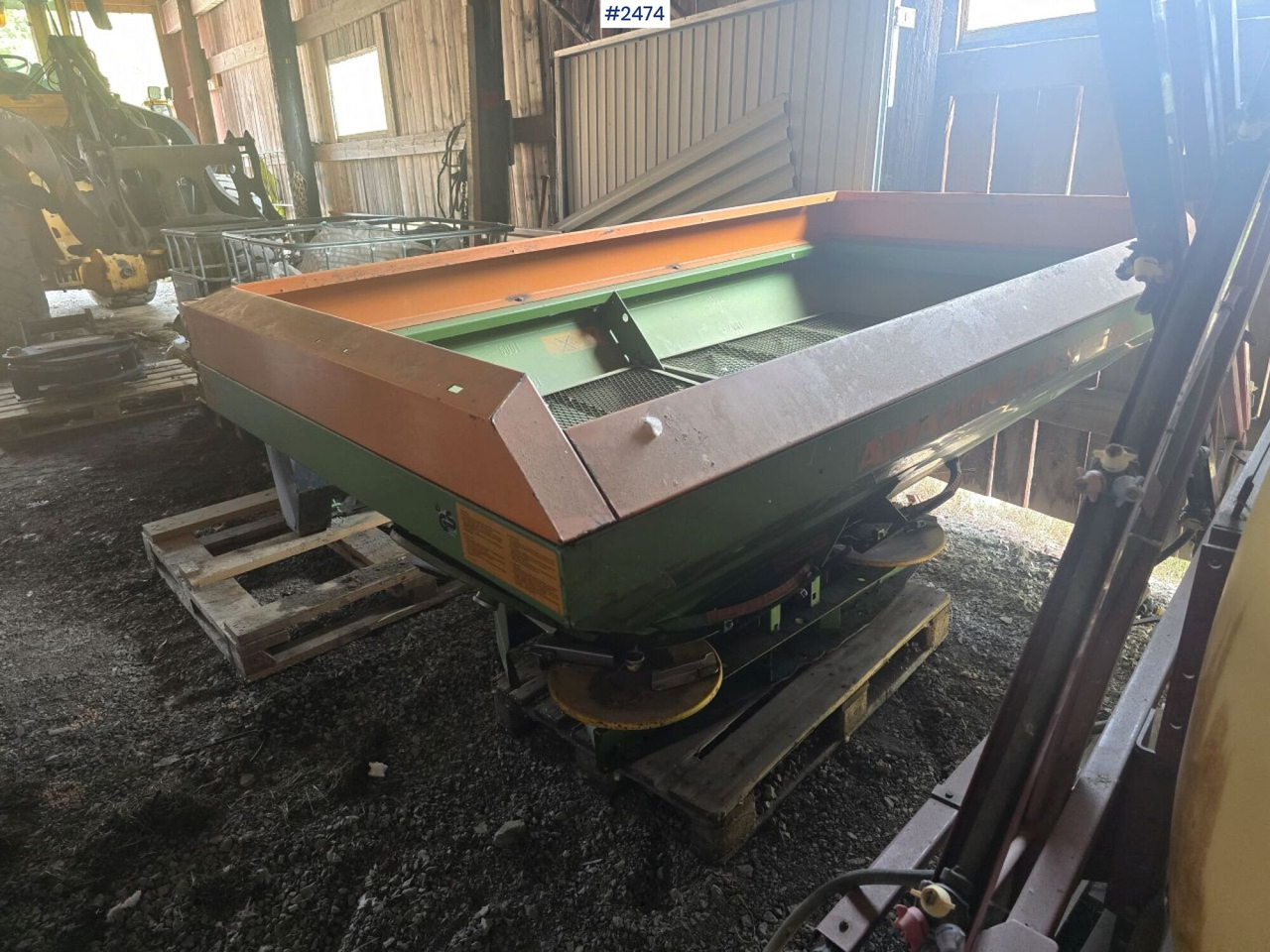 Amazone ZA-U 1501 fertilizer spreader - Lannoitteenlevitin: kuva Amazone ZA-U 1501 fertilizer spreader - Lannoitteenlevitin Amazone ZA-U 1501 fertilizer spreader - Lannoitteenlevitin: kuva Amazone ZA-U 1501 fertilizer spreader - Lannoitteenlevitin