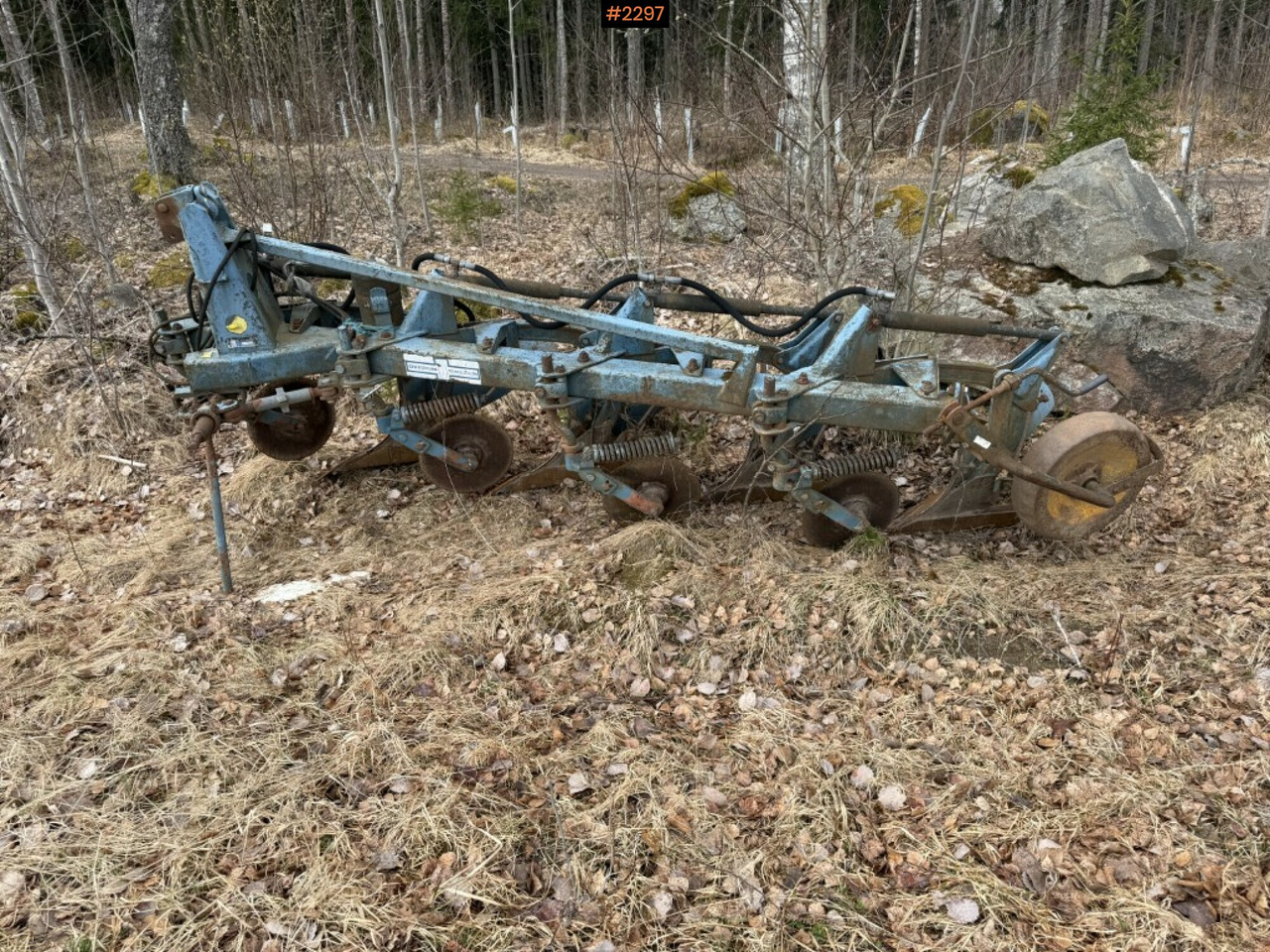 Brick Plough 4 furrow Överum C 487 - Maanmuokkauskone: kuva Brick Plough 4 furrow Överum C 487 - Maanmuokkauskone Brick Plough 4 furrow Överum C 487 - Maanmuokkauskone: kuva Brick Plough 4 furrow Överum C 487 - Maanmuokkauskone