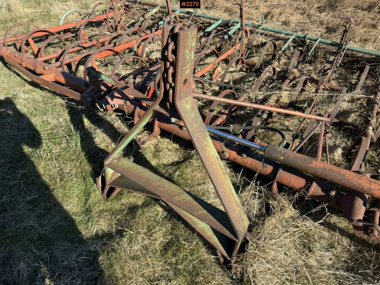 Maanmuokkauskone Harrow Kverneland Kultisvans: kuva Maanmuokkauskone Harrow Kverneland Kultisvans