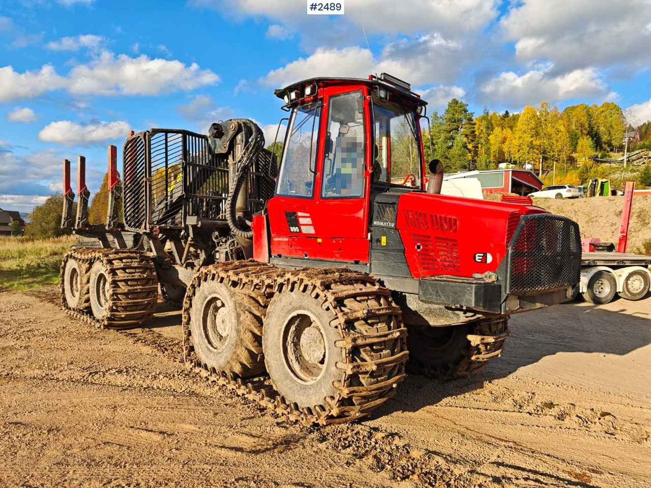 Kuormatraktori Komatsu 895 Forwarder (VIDEO): kuva Kuormatraktori Komatsu 895 Forwarder (VIDEO)