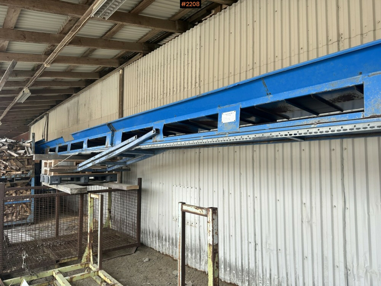 Wood grinder with conveyor and magnet - Metsäkone: kuva Wood grinder with conveyor and magnet - Metsäkone Wood grinder with conveyor and magnet - Metsäkone: kuva Wood grinder with conveyor and magnet - Metsäkone