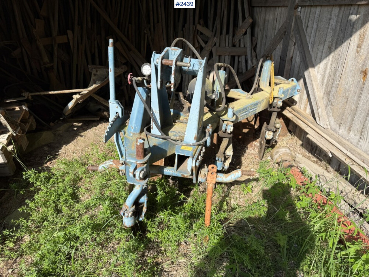 Plow 3 furrow Överum B387 - Maanmuokkauskone: kuva Plow 3 furrow Överum B387 - Maanmuokkauskone Plow 3 furrow Överum B387 - Maanmuokkauskone: kuva Plow 3 furrow Överum B387 - Maanmuokkauskone