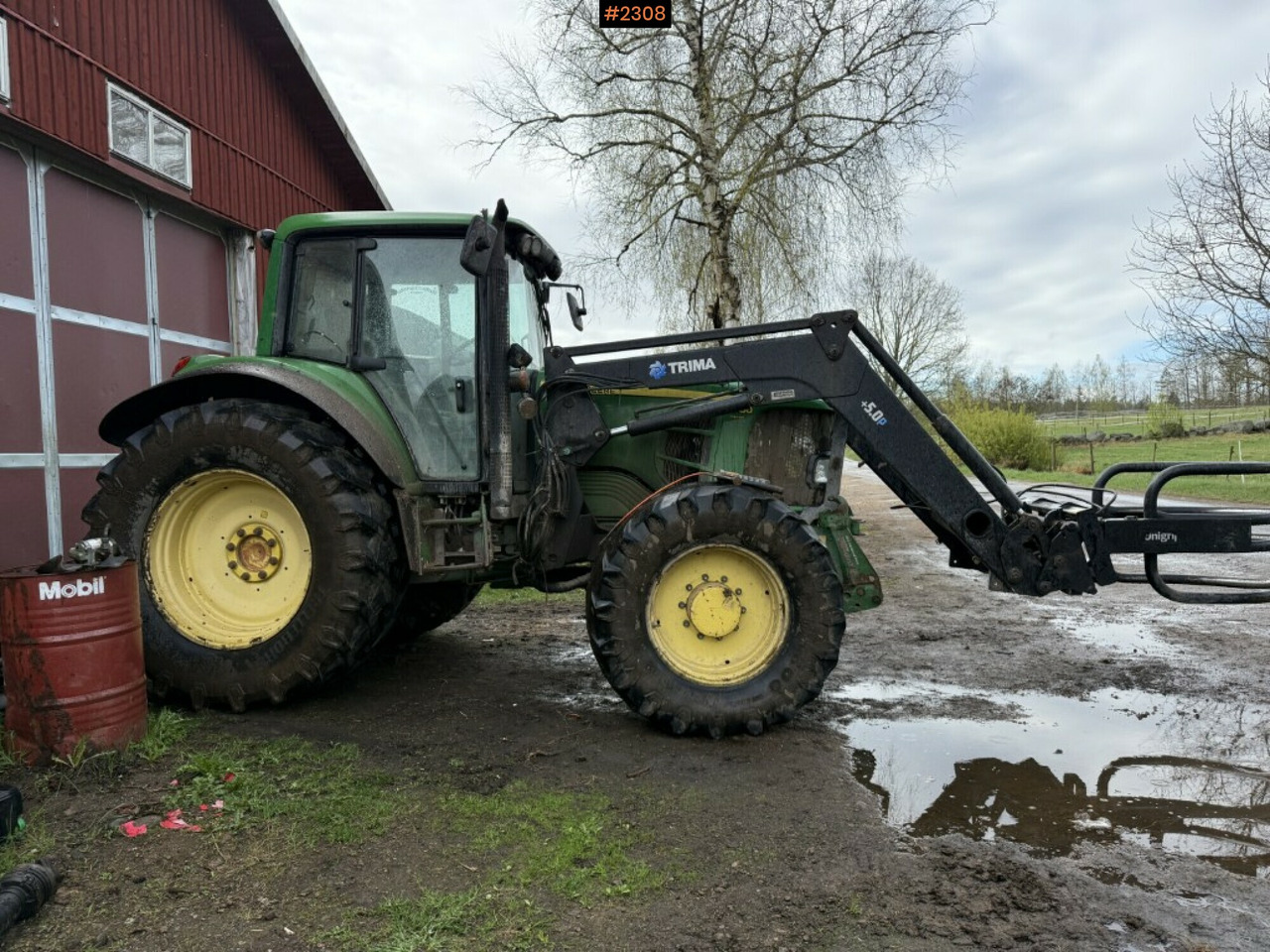 Tractor John Deere 6930 Premium with front loader (see video) - Traktori: kuva tractor John Deere 6930 Premium with front loader (see video) - Traktori Tractor John Deere 6930 Premium with front loader (see video) - Traktori: kuva tractor John Deere 6930 Premium with front loader (see video) - Traktori