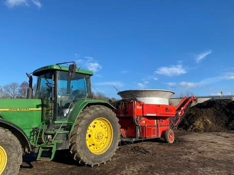 Bizon B-1030 Kompost Schredder Biomasse Mist Compost shr - Olkisilppuri: kuva Bizon B-1030 Kompost Schredder Biomasse Mist Compost shr - Olkisilppuri Bizon B-1030 Kompost Schredder Biomasse Mist Compost shr - Olkisilppuri: kuva Bizon B-1030 Kompost Schredder Biomasse Mist Compost shr - Olkisilppuri