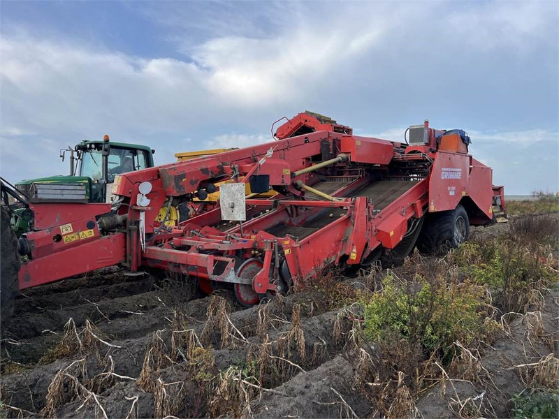 Grimme GV 3000 - Perunannostokone: kuva Grimme GV 3000 - Perunannostokone Grimme GV 3000 - Perunannostokone: kuva Grimme GV 3000 - Perunannostokone