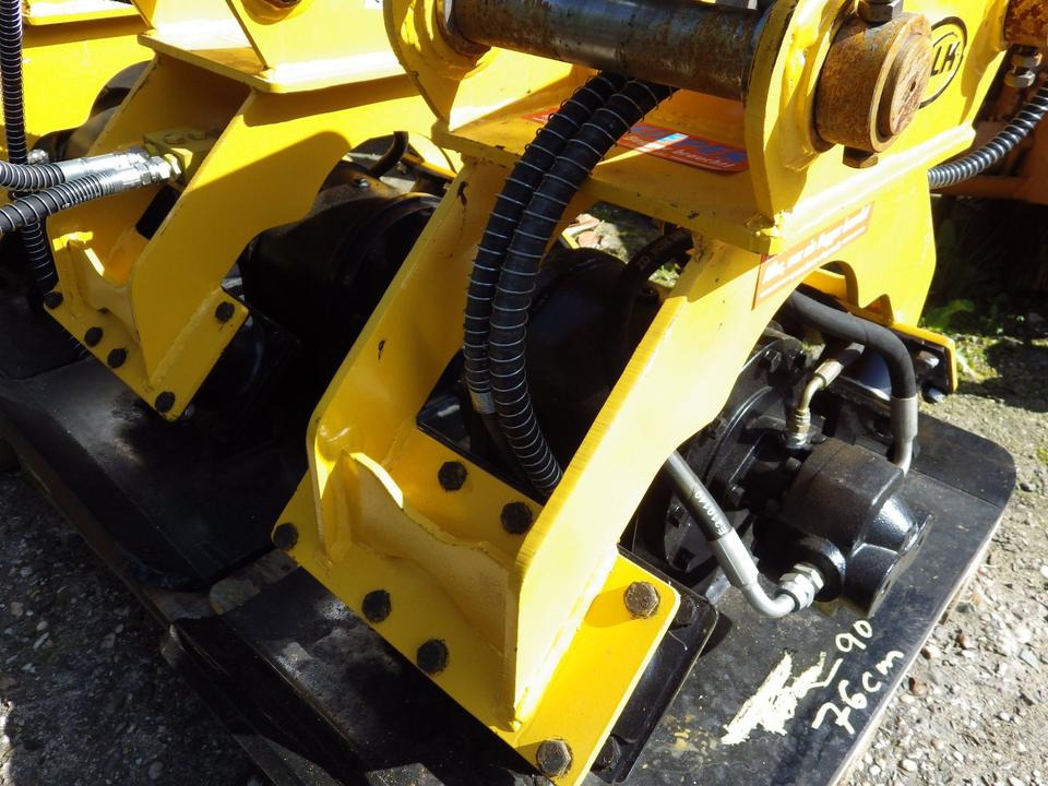 Anbauverdichter BLK4 Hydro-Rüttelplatte MS03 (netto 2220,00) - Tärylevy: kuva Anbauverdichter BLK4 Hydro-Rüttelplatte MS03 (netto 2220,00) - Tärylevy Anbauverdichter BLK4 Hydro-Rüttelplatte MS03 (netto 2220,00) - Tärylevy: kuva Anbauverdichter BLK4 Hydro-Rüttelplatte MS03 (netto 2220,00) - Tärylevy