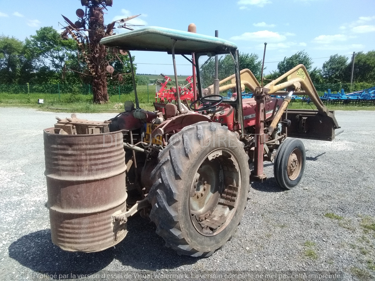 MASSEY FERGUSON TRACTEUR AGRICOLE 140 SUPER - Traktori: kuva MASSEY FERGUSON TRACTEUR AGRICOLE 140 SUPER - Traktori MASSEY FERGUSON TRACTEUR AGRICOLE 140 SUPER - Traktori: kuva MASSEY FERGUSON TRACTEUR AGRICOLE 140 SUPER - Traktori