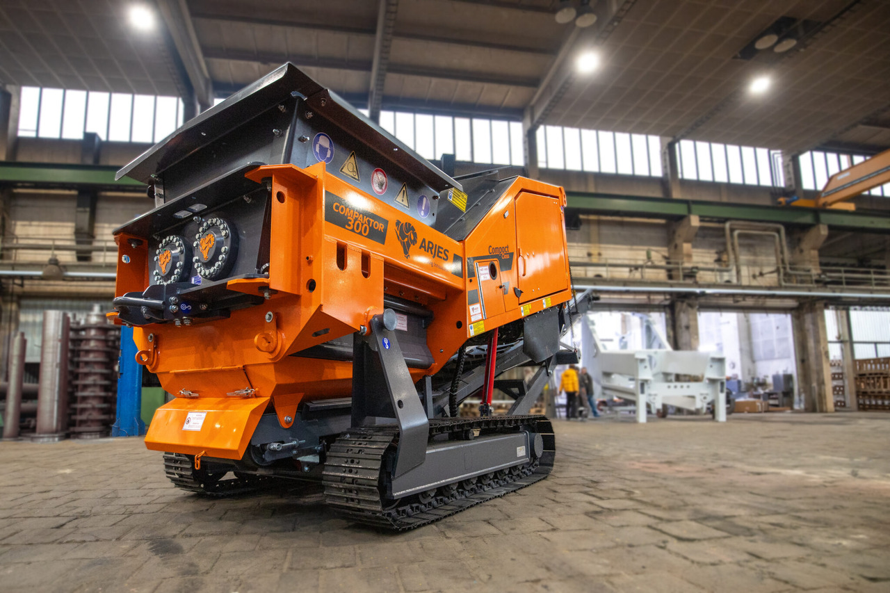 Arjes Compaktor 300 - Jätemurskain: kuva Arjes Compaktor 300 - Jätemurskain Arjes Compaktor 300 - Jätemurskain: kuva Arjes Compaktor 300 - Jätemurskain