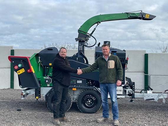 Jaguar 40 3-point linkage - Hakkuri: kuva Jaguar 40 3-point linkage - Hakkuri Jaguar 40 3-point linkage - Hakkuri: kuva Jaguar 40 3-point linkage - Hakkuri