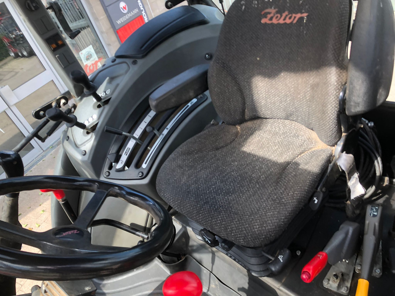 2015 Zetor Proxima with loader, Excellent from 1 owner - Traktori: kuva  2015 Zetor Proxima with loader, Excellent from 1 owner - Traktori 2015 Zetor Proxima with loader, Excellent from 1 owner - Traktori: kuva  2015 Zetor Proxima with loader, Excellent from 1 owner - Traktori